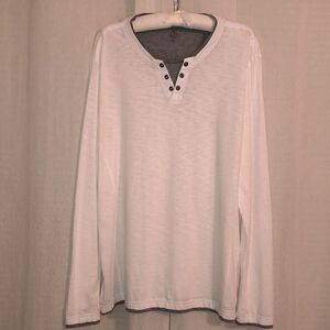 INC XXL Crewneck Lace Loops V-Neck Detail Long Sleeve White Gray Cotton Tee